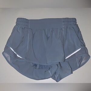 lululemon low rise hotty hot 2.5”
